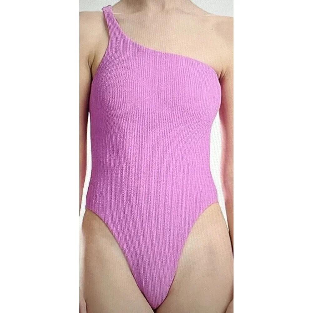 Wolford Swimsuit Size Medium One-Piece One Shoulder Textured Luxury‎ Orchid D22